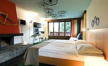 Alpine Hotel